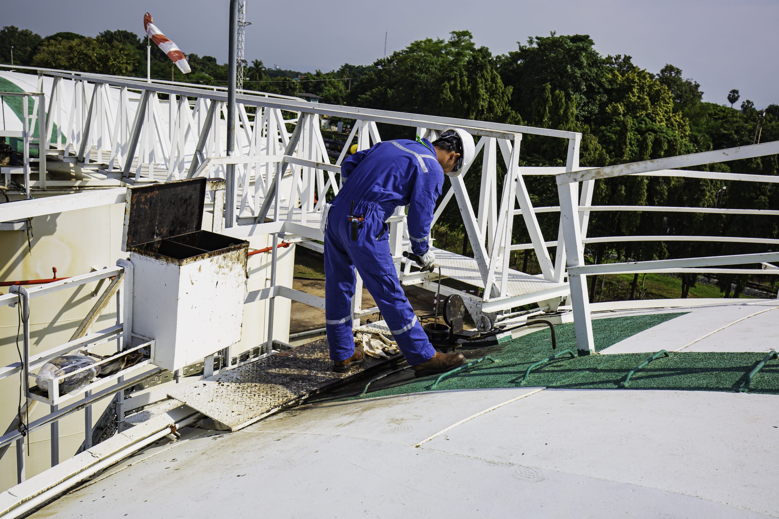 The Ultimate Guide to Choosing the Right Boat Dock Contractor